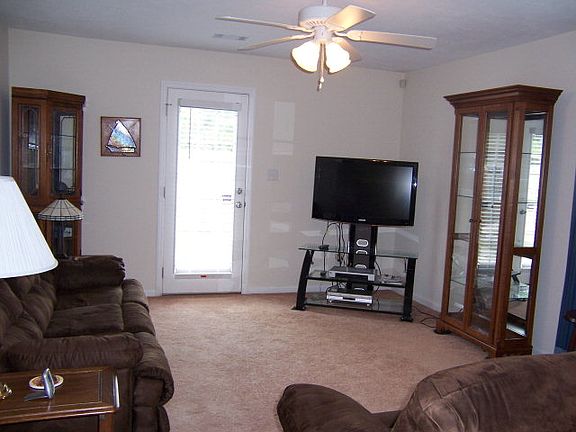 2nd image of 153 Bay Meadows Dr SW