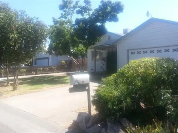 7569 Circuit Dr, Citrus Heights, CA 95610