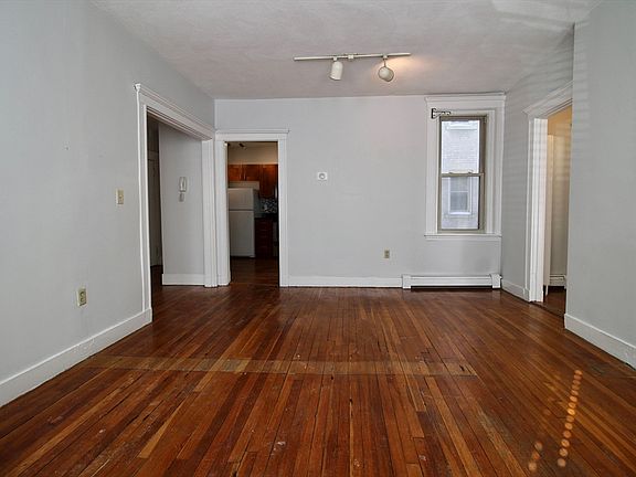 5th image of 32 Ransom Rd APT 4