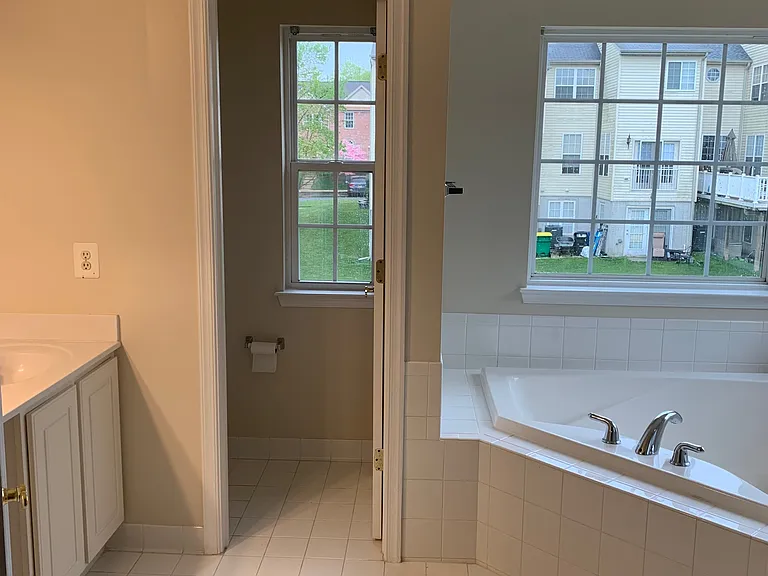 501 Callander Way — Photo 11