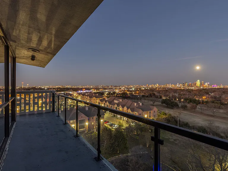 Skyline at Kessler — Photo 12