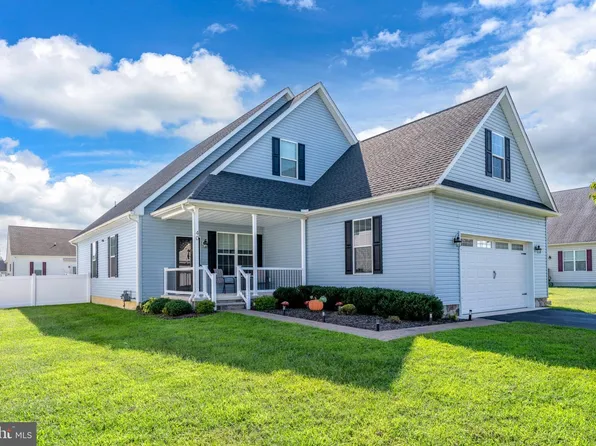 40 Clear Spring Ct, Felton, DE 19943