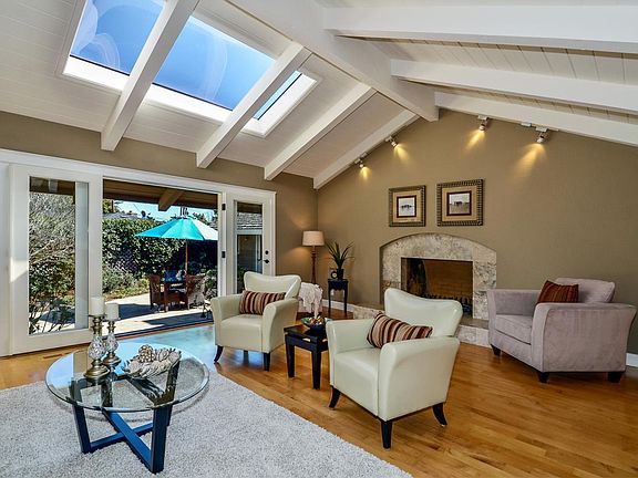 2nd image of 204 Kalkar Dr