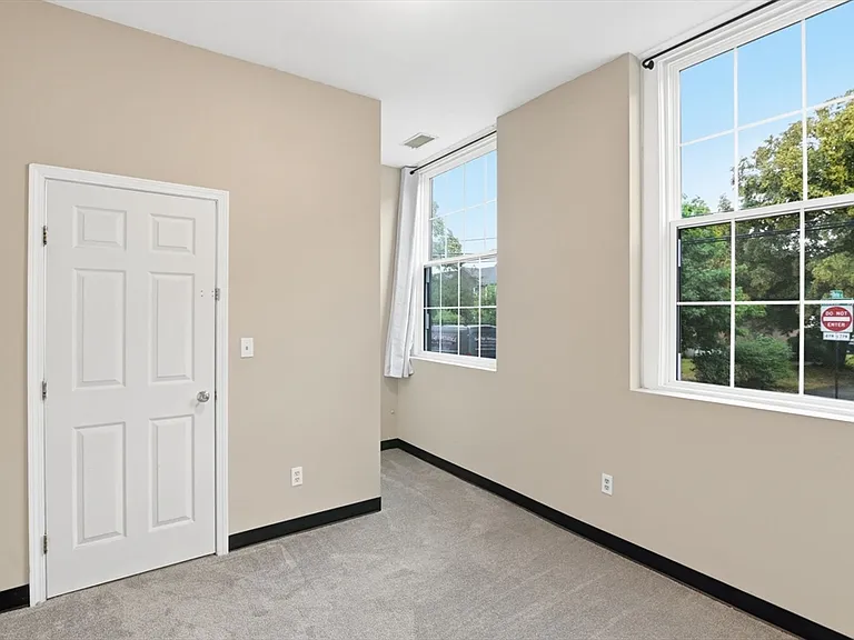 21 Linden St #212 — Photo 26