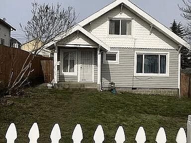 1st image of 1309 E Fairbanks St