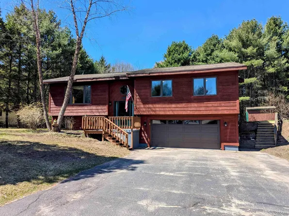 129 Juliet St, Marquette, MI 49855