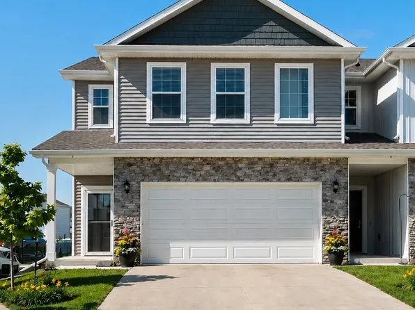 1057 Maywood Ln, Waukee, IA 50263