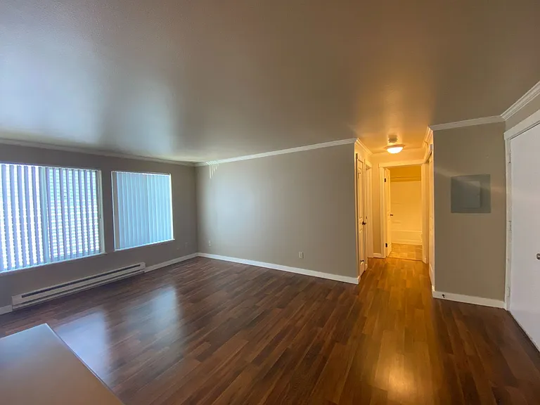 North Green Lake Apartments — Photo 11