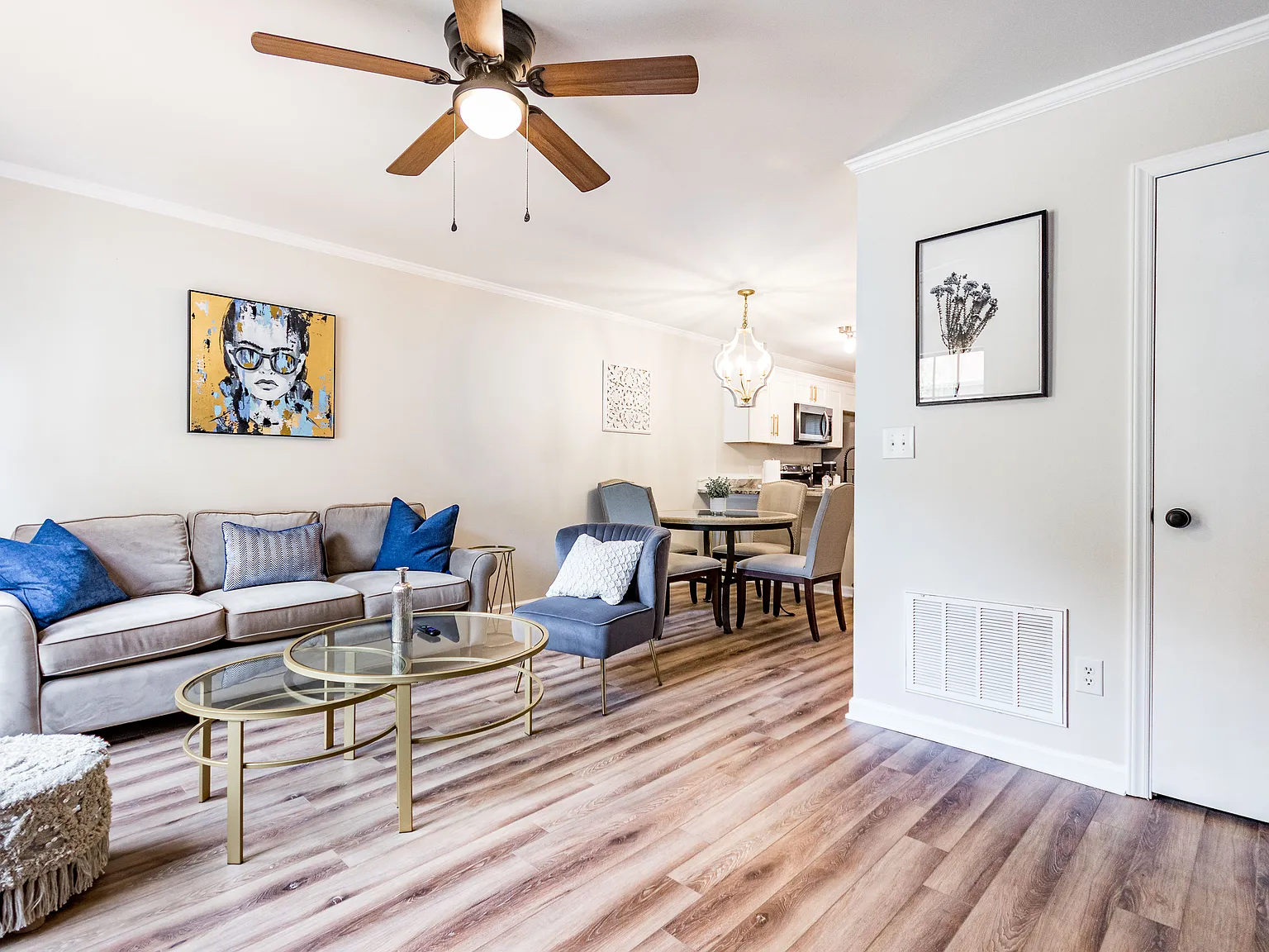 2 bed, 1.5 bath, 950 sqft, $2,600 — Photo 2