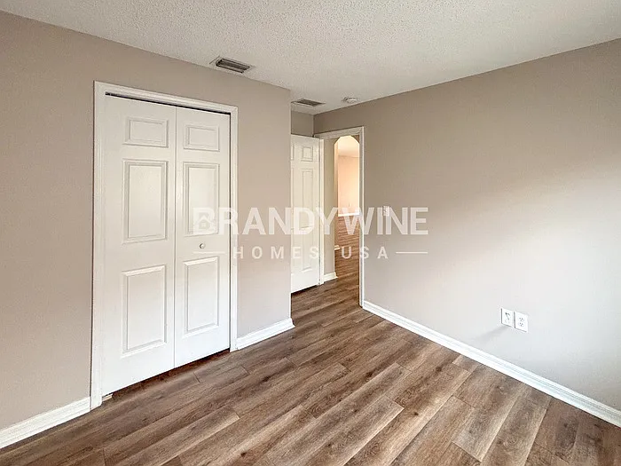 11750 Lynmoor Dr — Photo 16