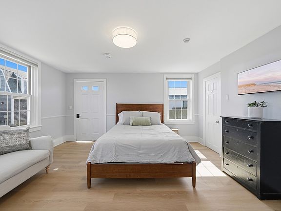 5th image of 133A Old South Rd #A