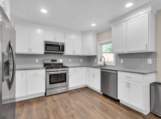 55 Lyons Rd, Oak Ridge, NJ 07438