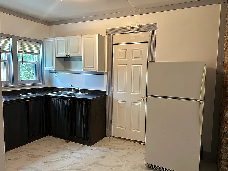 147 Emerson St #147 — Photo 9