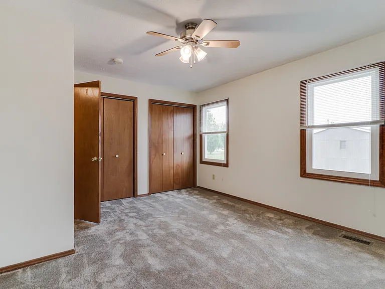 Rainbow Court Townhomes — Photo 7