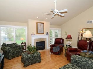 9102 Waterside St #6, Middleton, WI 53562