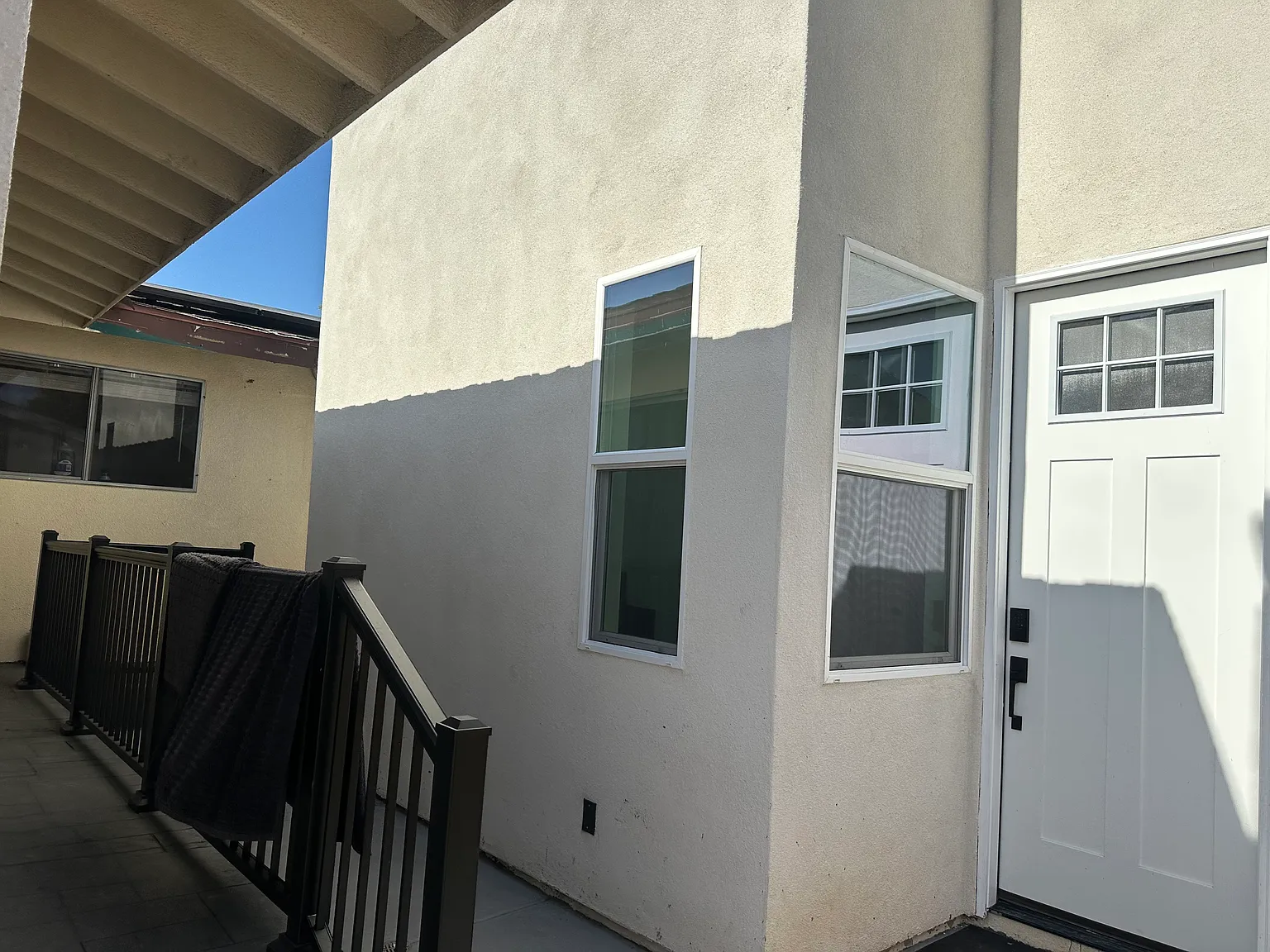 4 bed, 2.5 bath, 1200 sqft, $4,000 — Photo 4