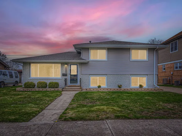 10403 Barnard Dr, Chicago Ridge, IL 60415