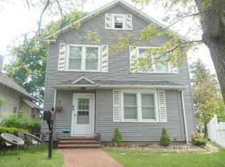 46 Pulaski Rd, Kings Park, NY 11754