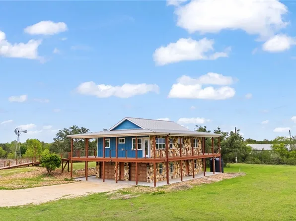 395 Old Seguin Rd, San Marcos, TX 78666