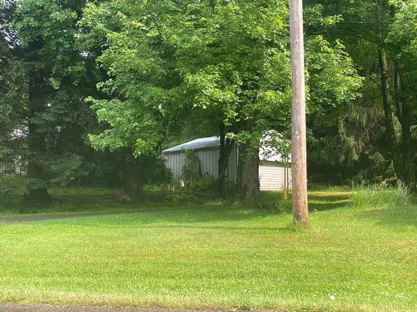 564 Mahood Rd, West Sunbury, PA 16061