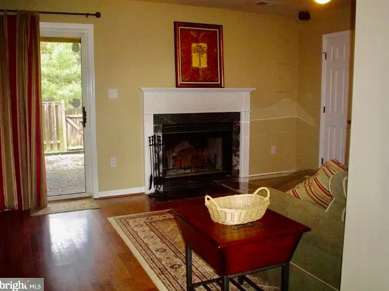 6012 Lands End Ln — Photo 4