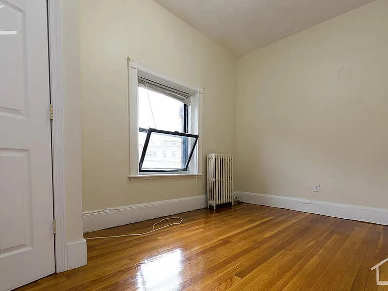41 Bay State Rd #5 — Photo 3