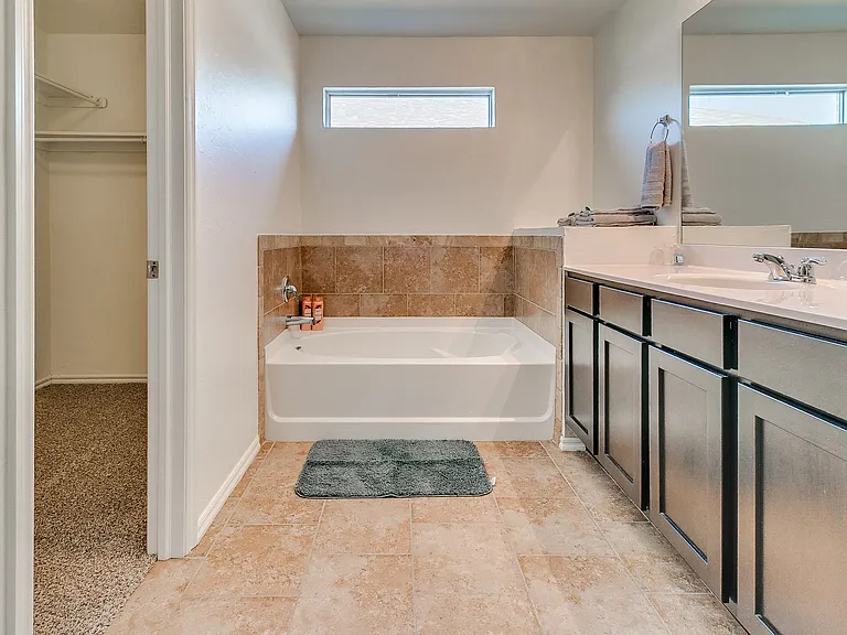 8509 SW 49th Cir — Photo 34