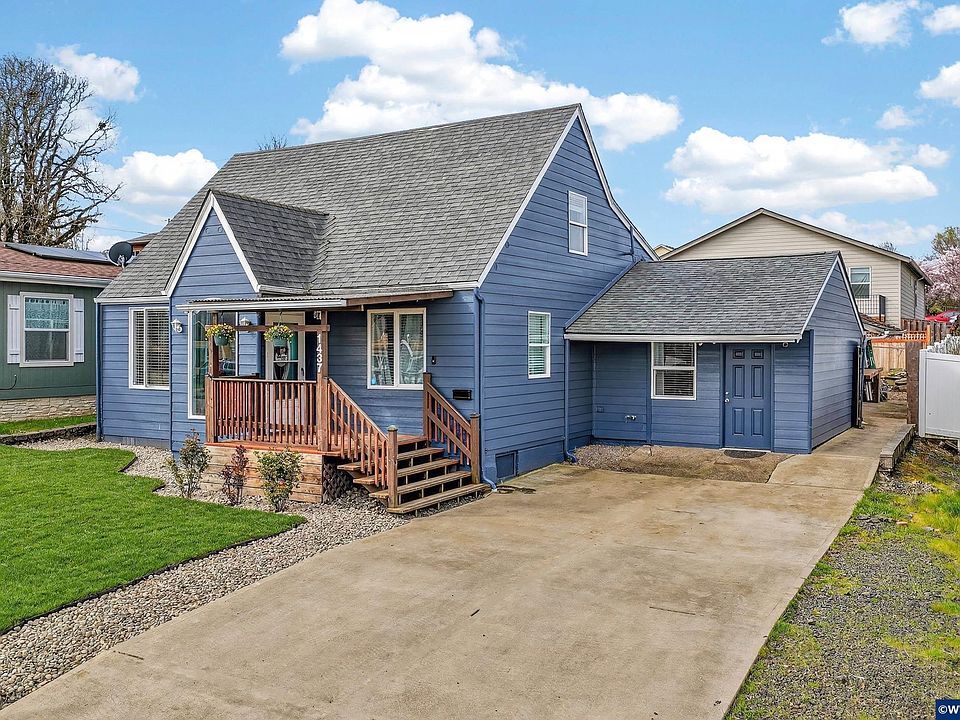 1st image of 1437 SW 10th St