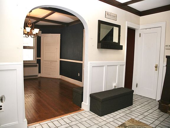 3rd image of 336 Marshland Ct