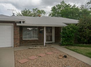 2326 Hoffman Dr NE, Albuquerque, NM 87110