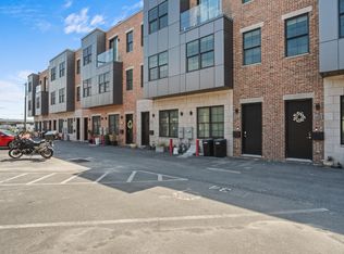 1534 S 25th St #1, Philadelphia, PA 19146