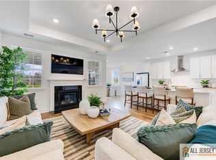 99 Fillmore Dr, Monroe Township, NJ 08831