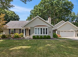 3109 W Village Ln, Port Huron, MI