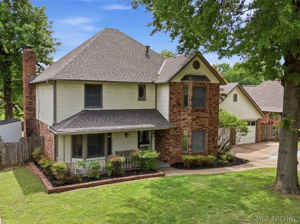8608 E 106th St S, Tulsa, OK 74133