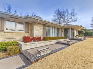 1719 Randel Rd, Nichols Hills, OK 73116