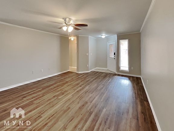 3rd image of 1104 N Belmont Ave Unit A