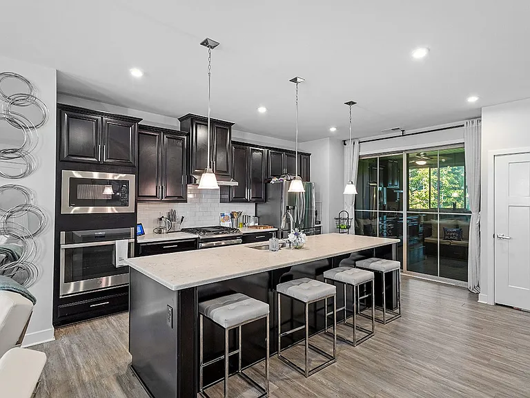 934 Channing Park Cir — Photo 4