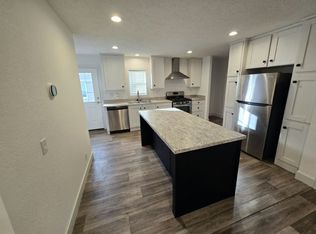 142 Terri #205, Mankato, MN 56001