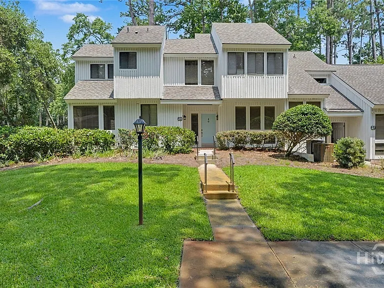 28 Dame Kathryn Dr — Photo 2