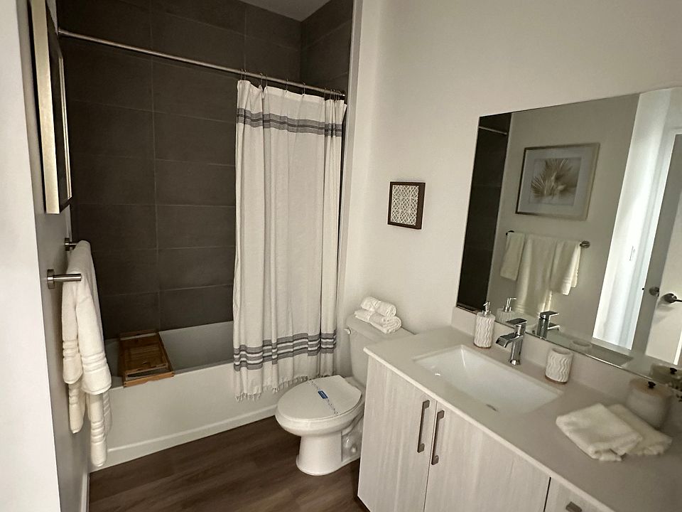 1st image of 2051 NW 15th Ave #Penthouse Jr-01