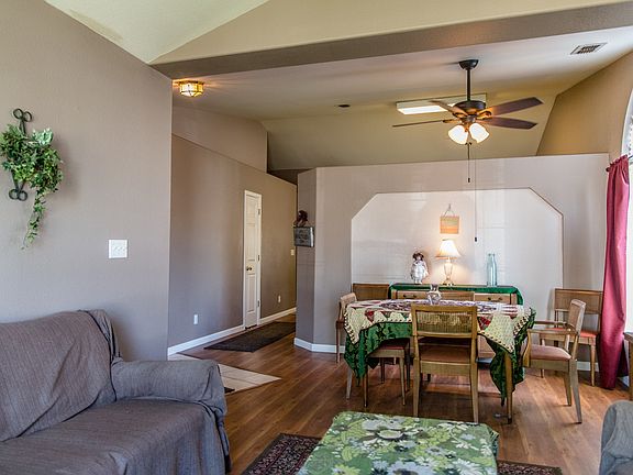 3rd image of 740 Willow Lake Way