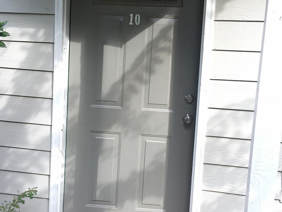 2nd image of 1000 N Red St APT 10