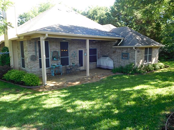 2nd image of 601 Creekwood Ct
