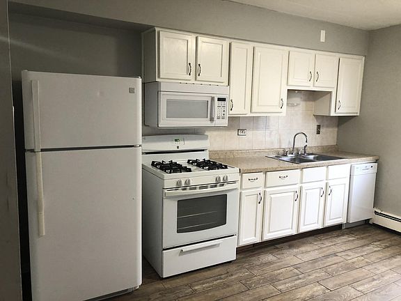 5th image of 7834 W 95th St APT 2E