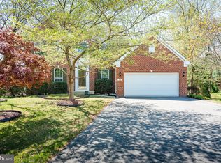 216 Raccoon Run Ct, Hanover, MD 21076
