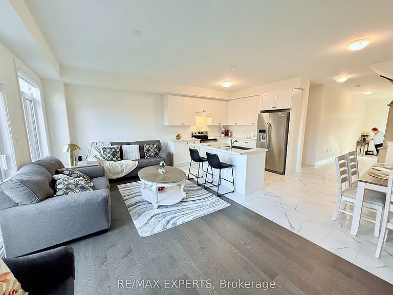 2229 Grainger Loop — Photo 11