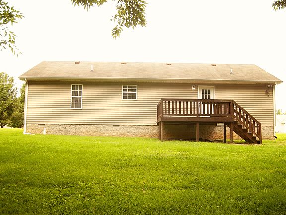 2nd image of 138 Leigh Anna Cir