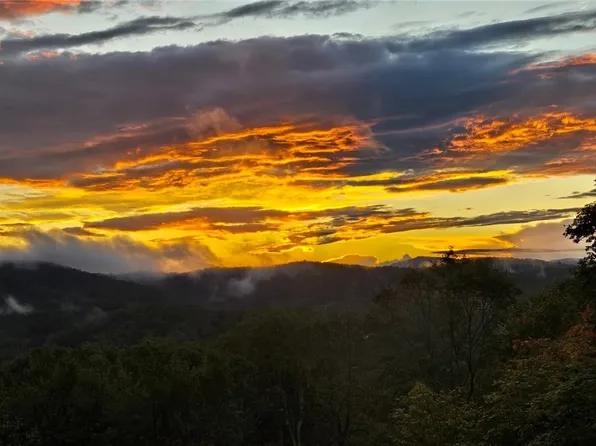 867 Ski Acres Drive, Blowing Rock, NC 28605