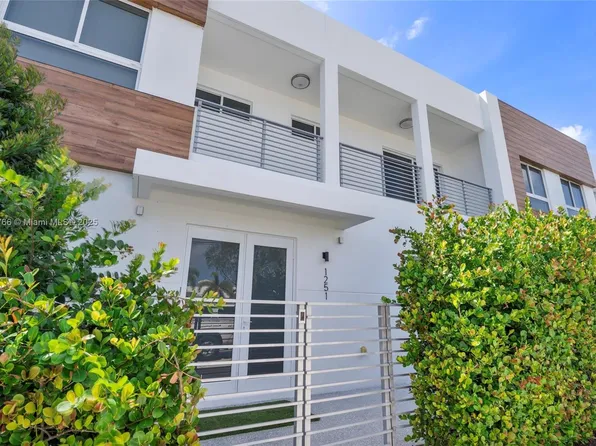 1251 NE 18th Ave, Fort Lauderdale, FL 33304