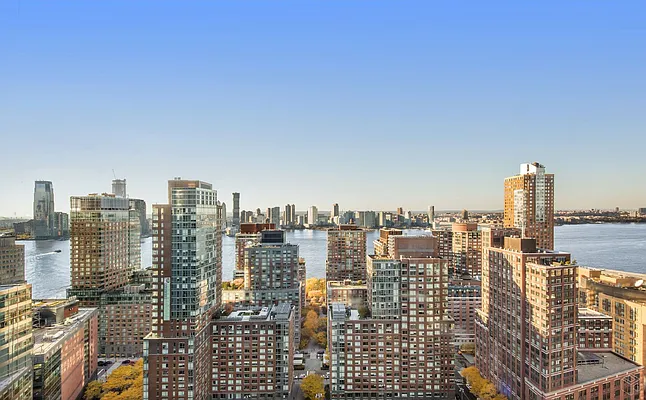 Rented by Halstead Real Estate | media 23